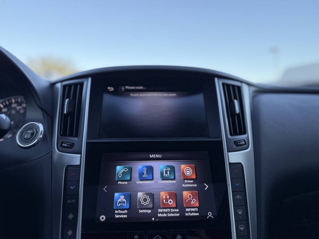 2021 INFINITI Q50 Image 18