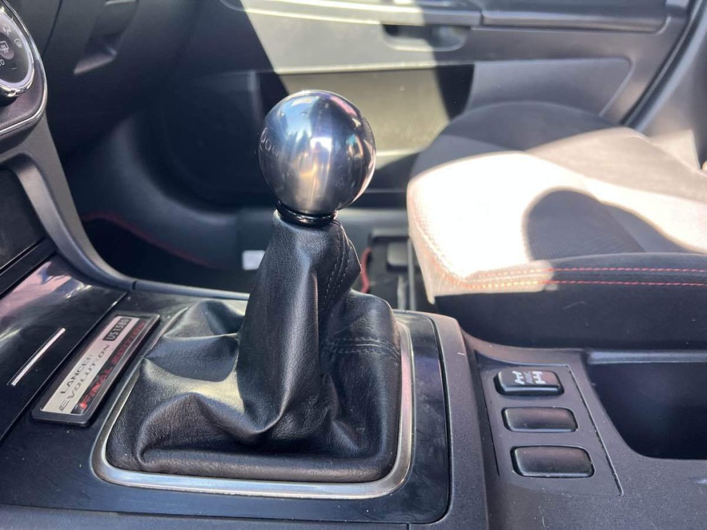 2015 Mitsubishi Lancer Evolution Image 15