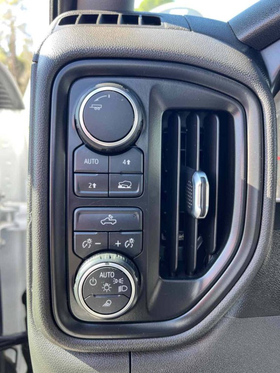 2021 Chevrolet Silverado 1500 Image 17