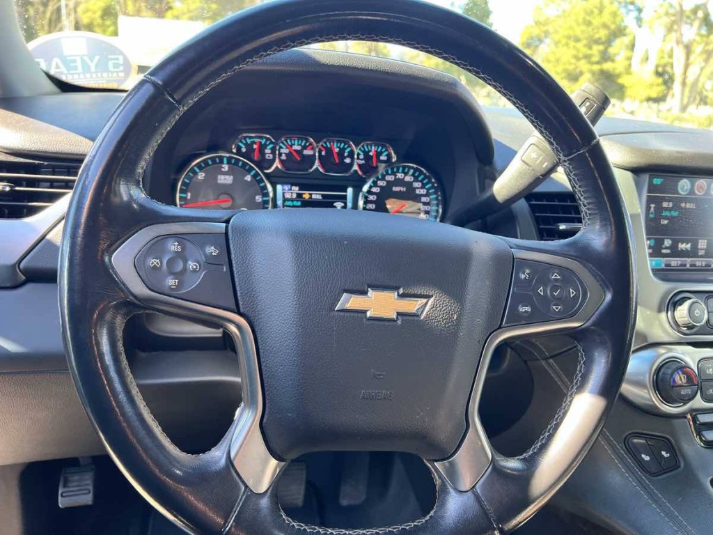 2020 Chevrolet Suburban Image 11