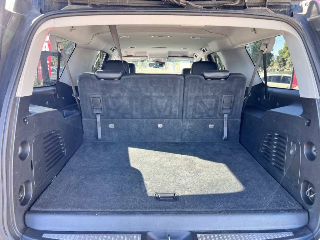 2020 Chevrolet Suburban Image 20