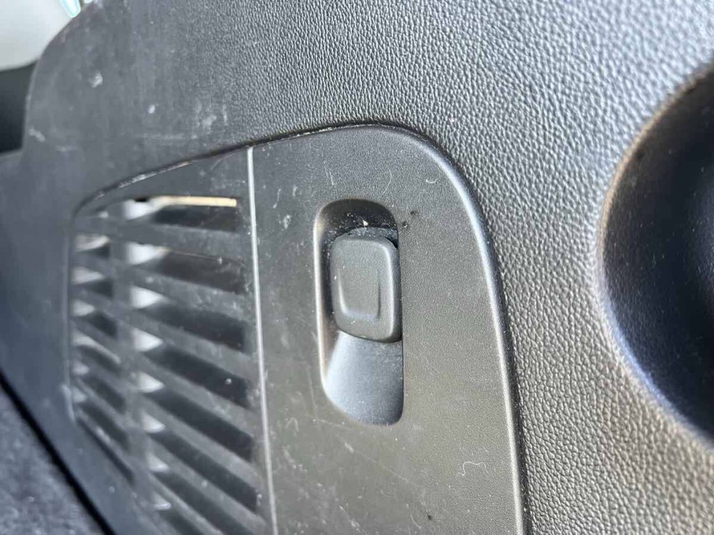 2020 Chevrolet Suburban Image 21