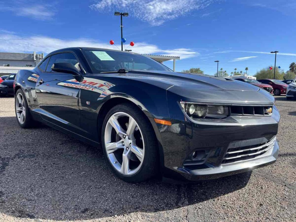 2015 Chevrolet Camaro Image 3