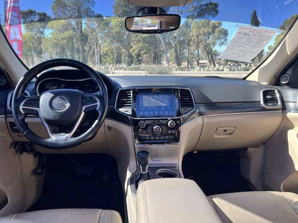 2020 Jeep Grand Cherokee Image 17