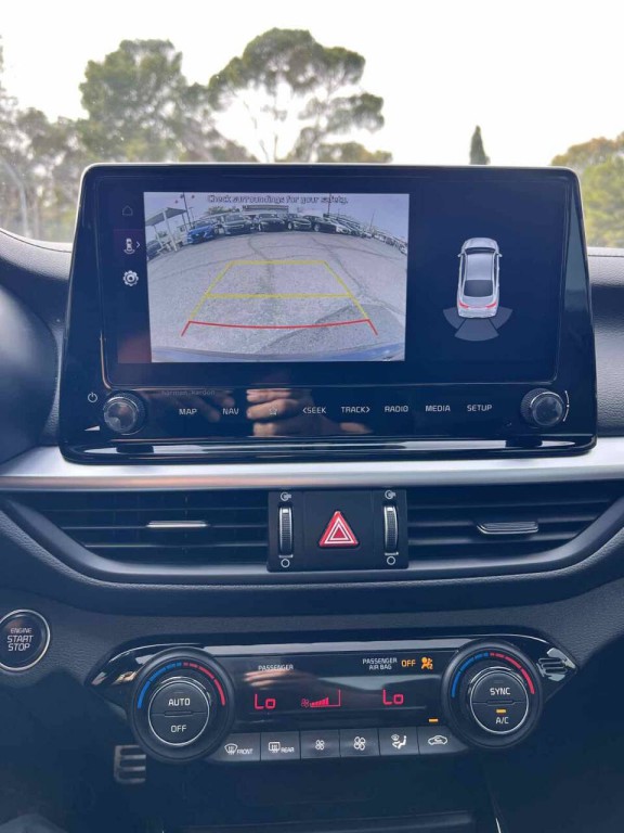 2022 Kia Forte Image 16