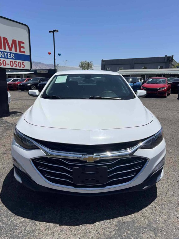 2020 Chevrolet Malibu Image 2