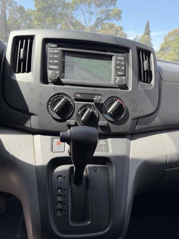 2016 Nissan NV200 Image 15