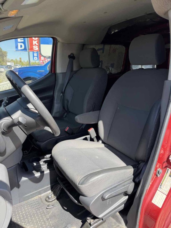 2016 Nissan NV200 Image 21