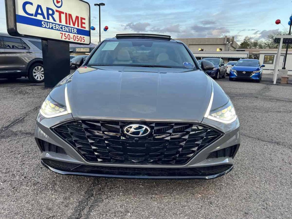 2022 Hyundai Sonata Image 2