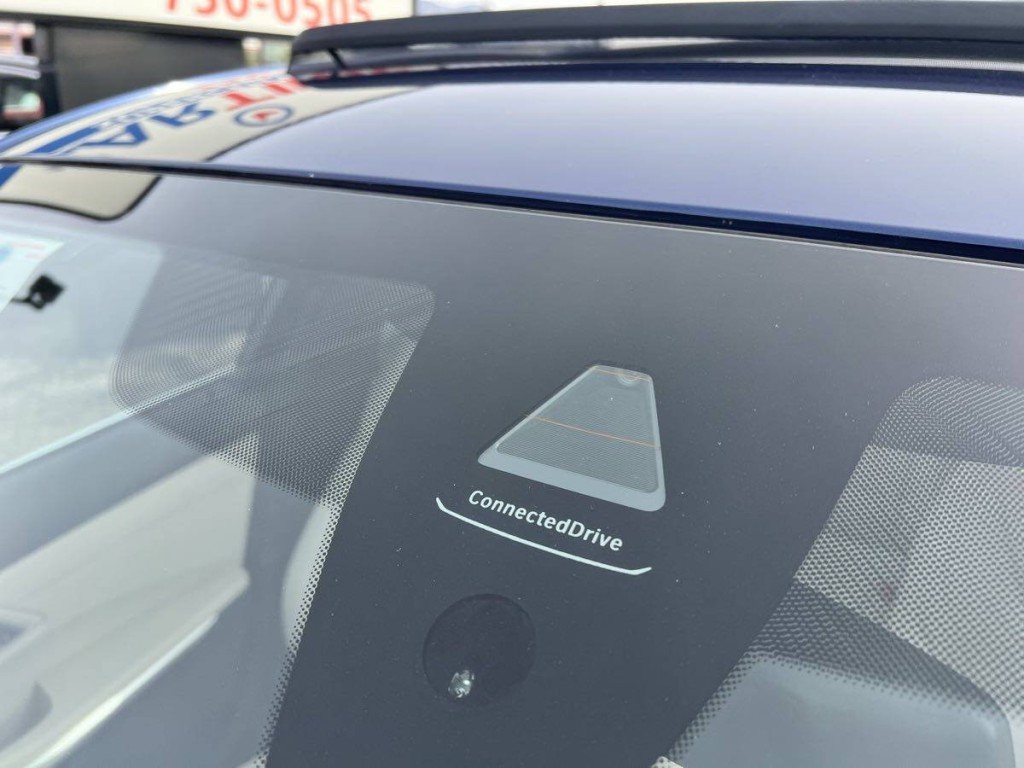 2019 BMW 3 Series Image 9