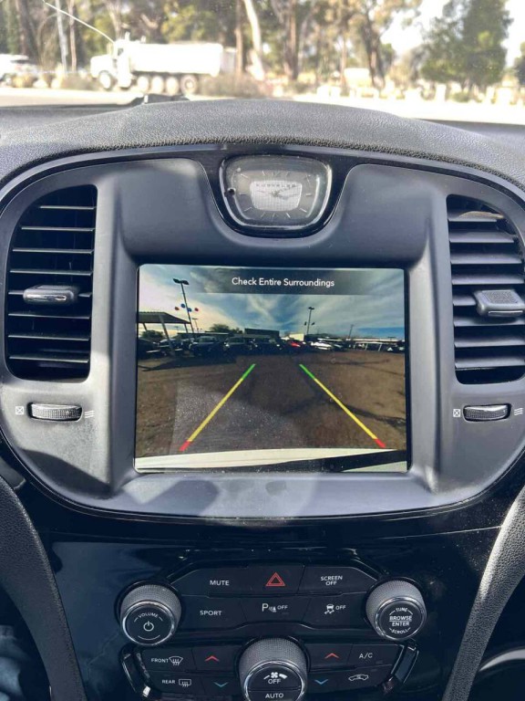 2023 Chrysler 300 Image 14