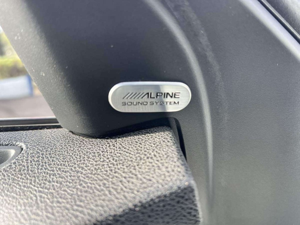 2023 Chrysler 300 Image 20