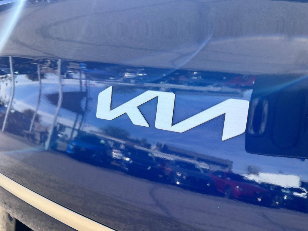 2022 Kia EV6 Image 5