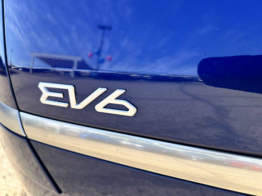 2022 Kia EV6 Image 6