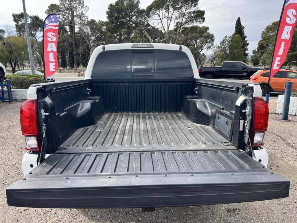 2023 Toyota Tacoma Image 5