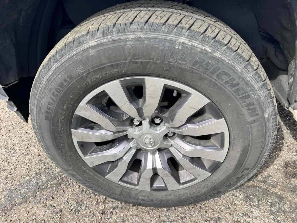 2023 Toyota Tacoma Image 11