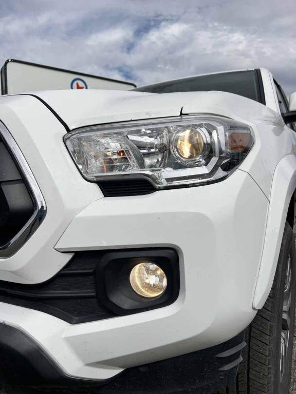 2023 Toyota Tacoma Image 12