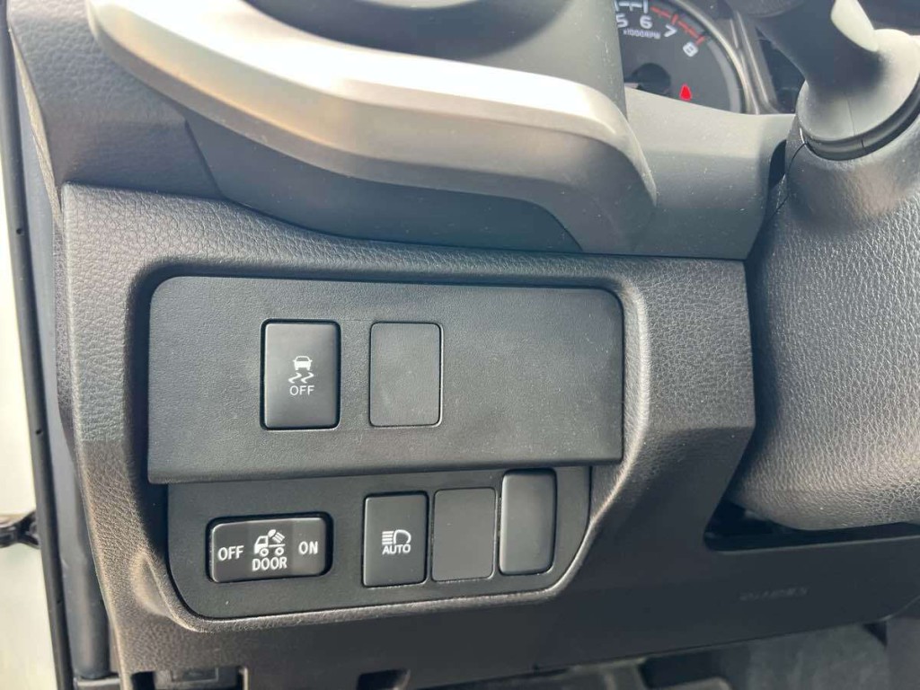 2023 Toyota Tacoma Image 18