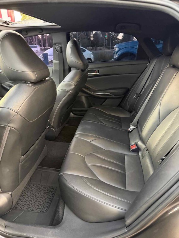 2019 Toyota Avalon Image 17