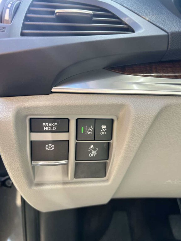 2017 Acura MDX Image 16