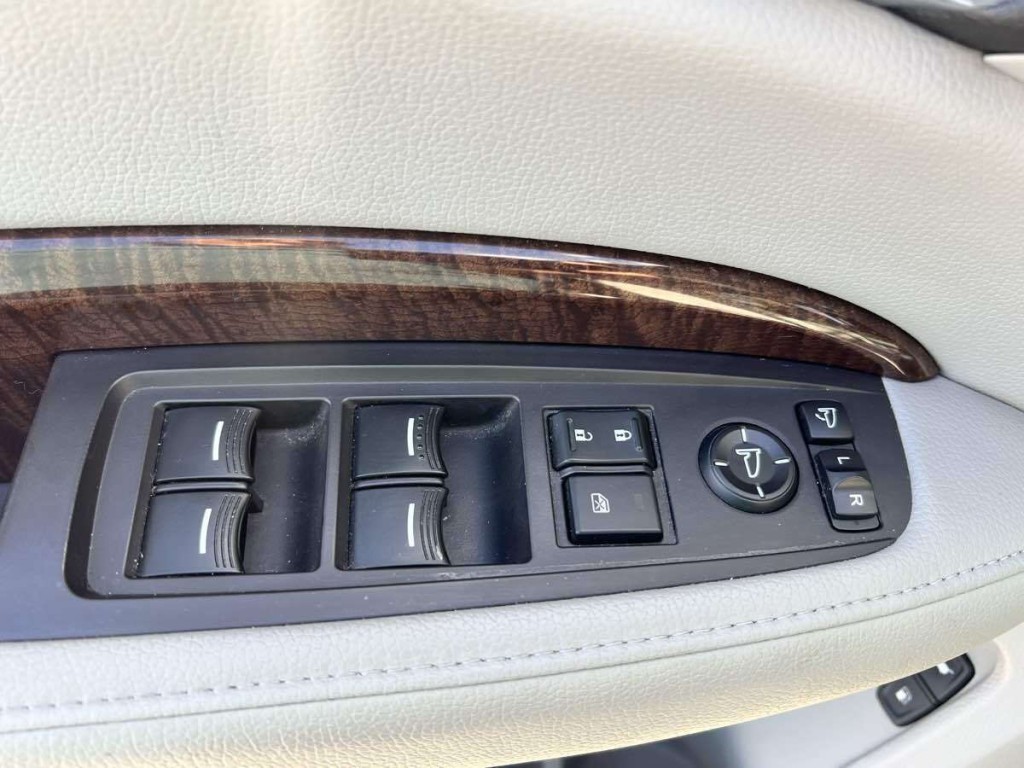 2017 Acura MDX Image 27