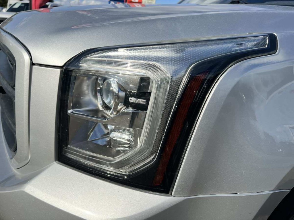 2017 GMC Yukon Image 6