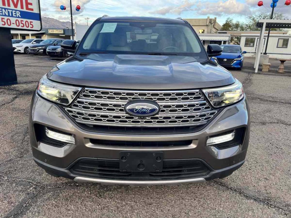 2021 Ford Explorer Image 2