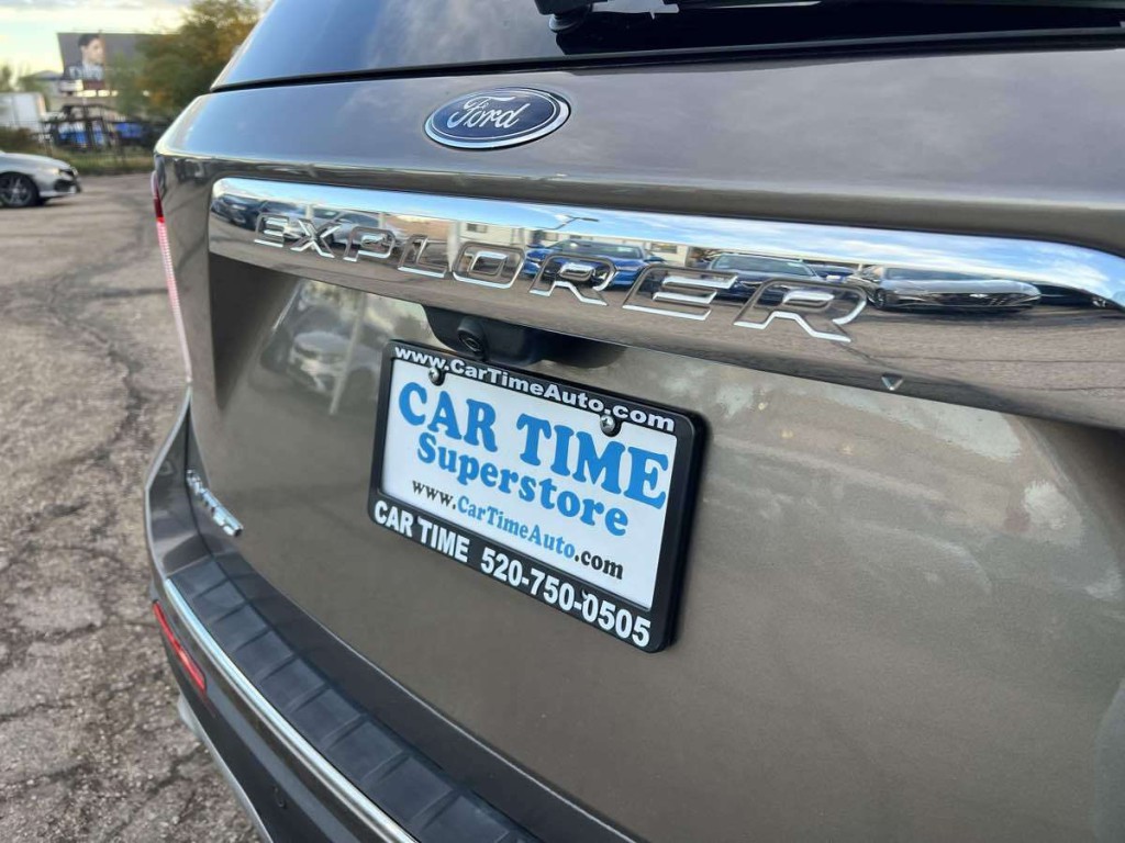 2021 Ford Explorer Image 5