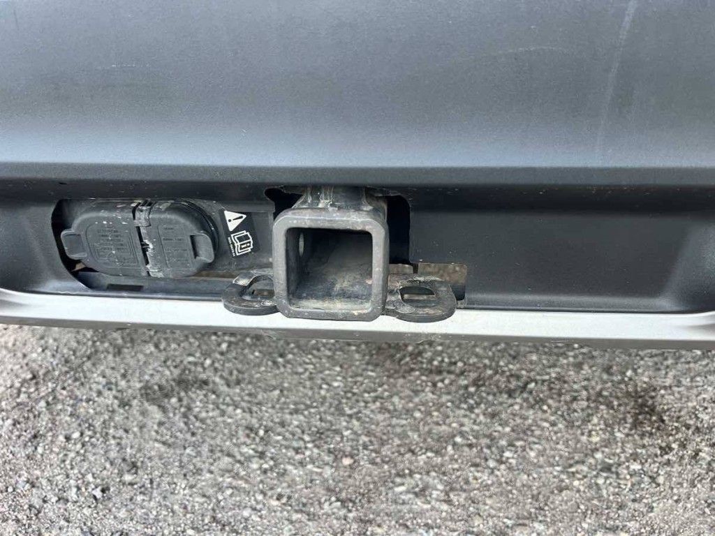 2021 Ford Explorer Image 8