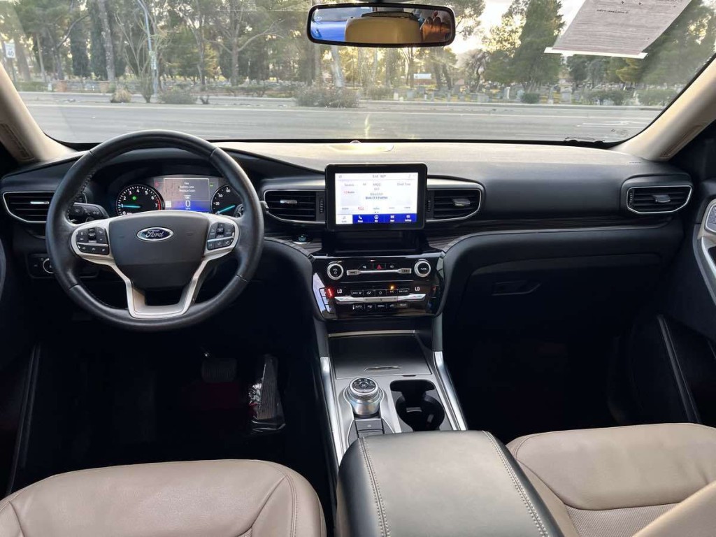 2021 Ford Explorer Image 15