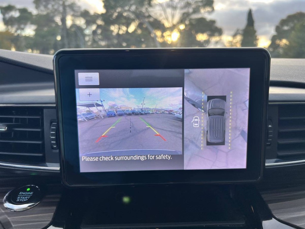 2021 Ford Explorer Image 22