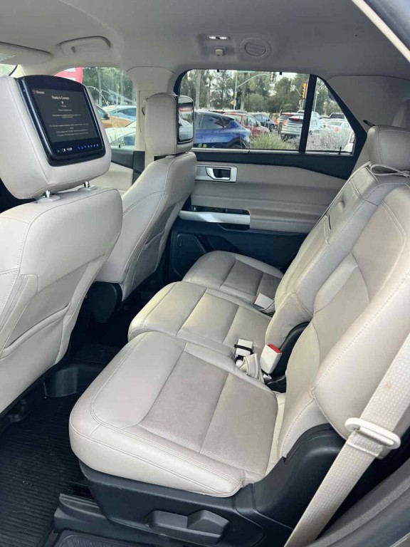 2021 Ford Explorer Image 27