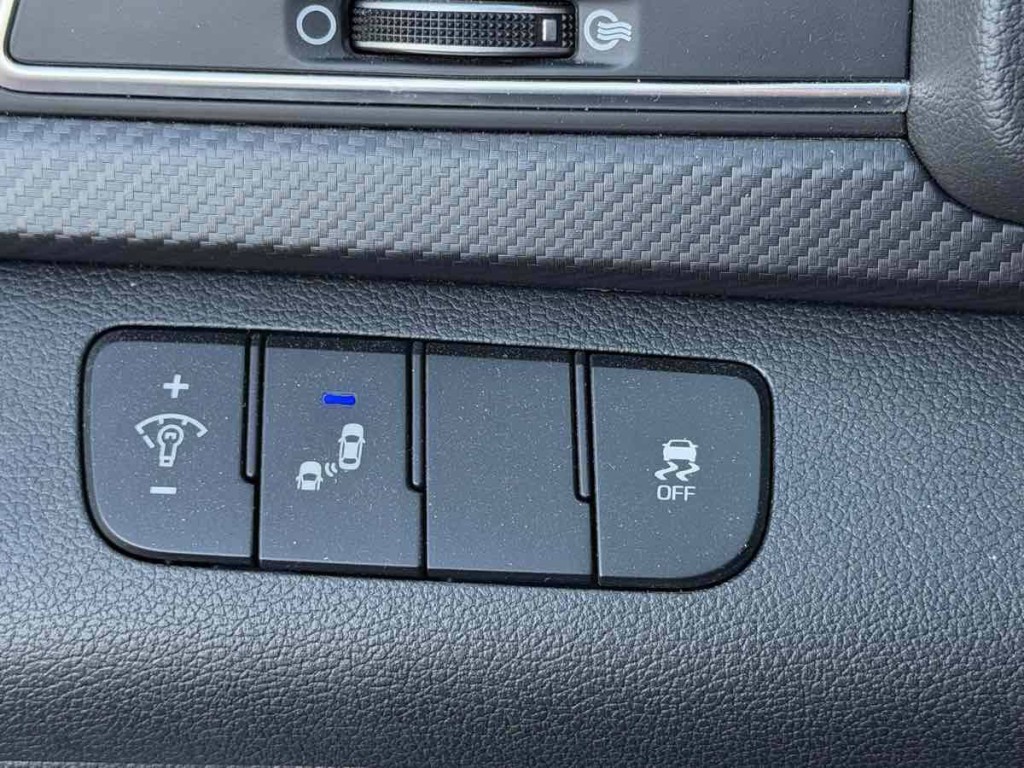 2018 Hyundai Elantra Image 18