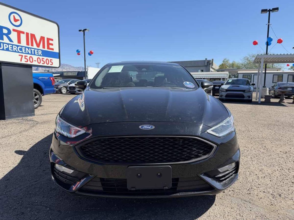 2017 Ford Fusion Image 2