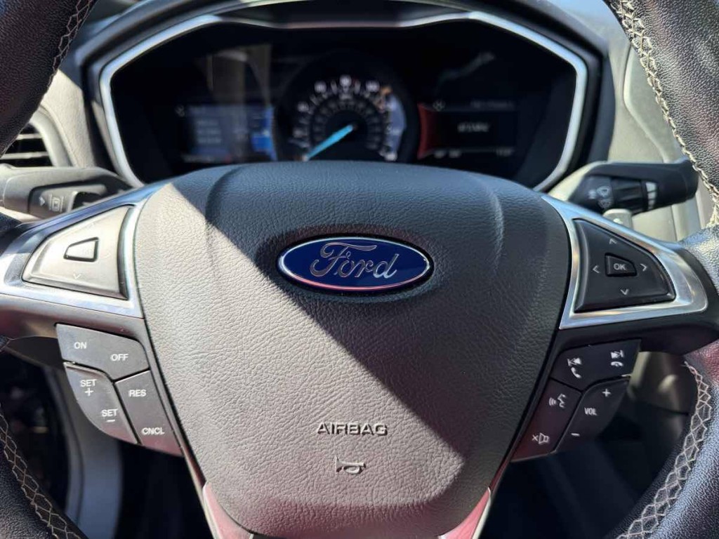 2017 Ford Fusion Image 12