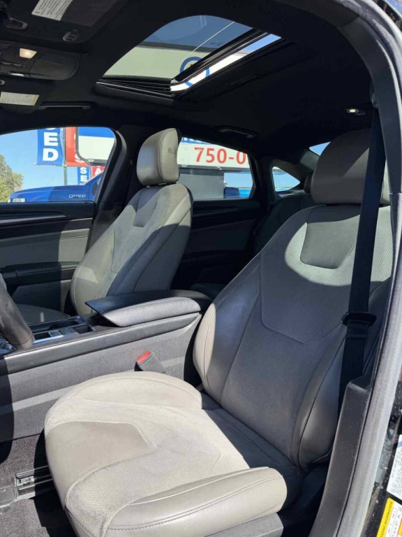 2017 Ford Fusion Image 18