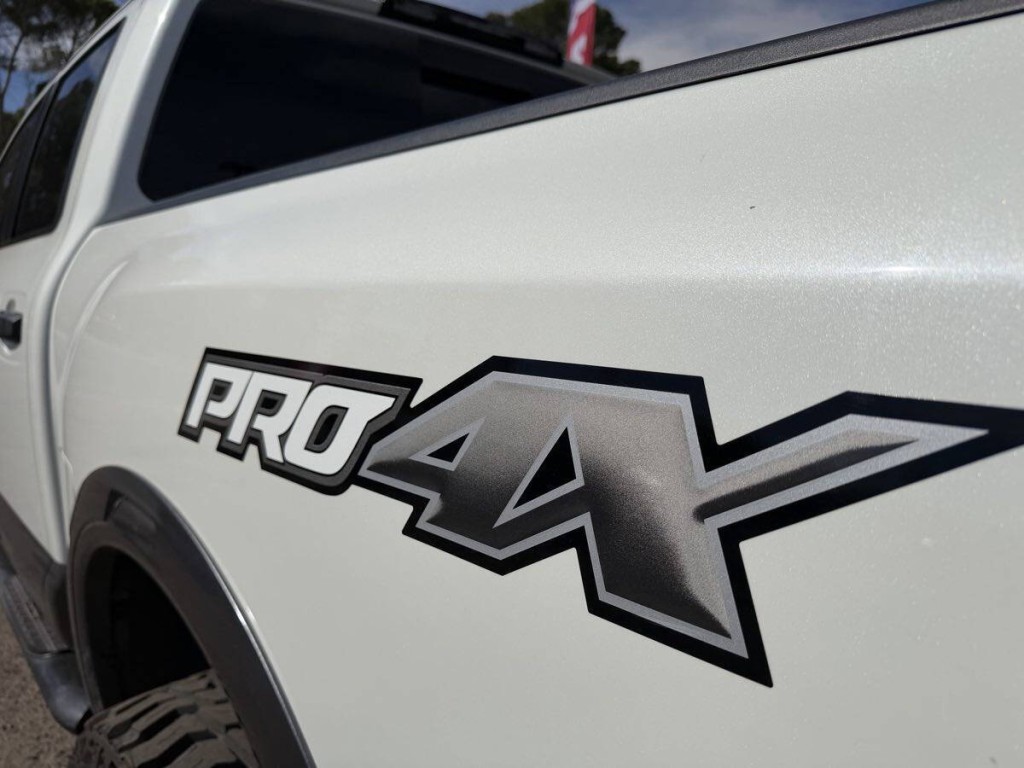 2018 Nissan Titan Image 7