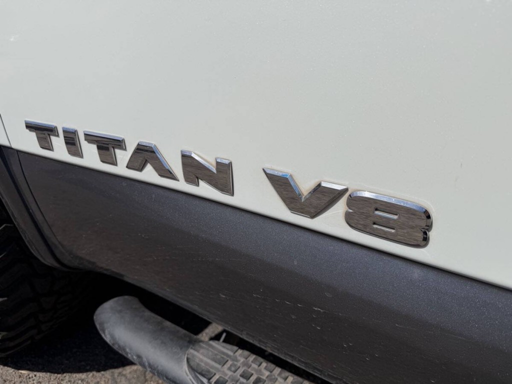 2018 Nissan Titan Image 13