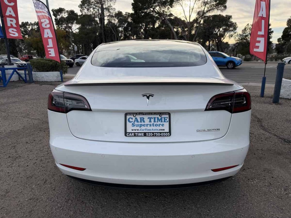 2019 Tesla Model 3 Image 4