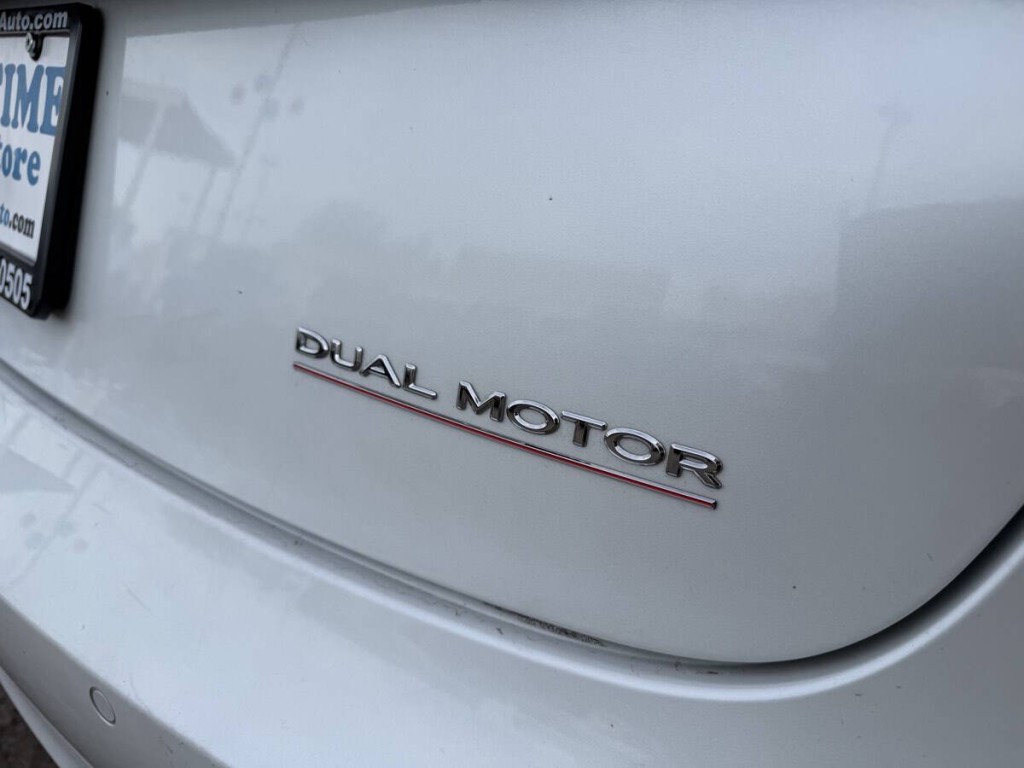 2019 Tesla Model 3 Image 5