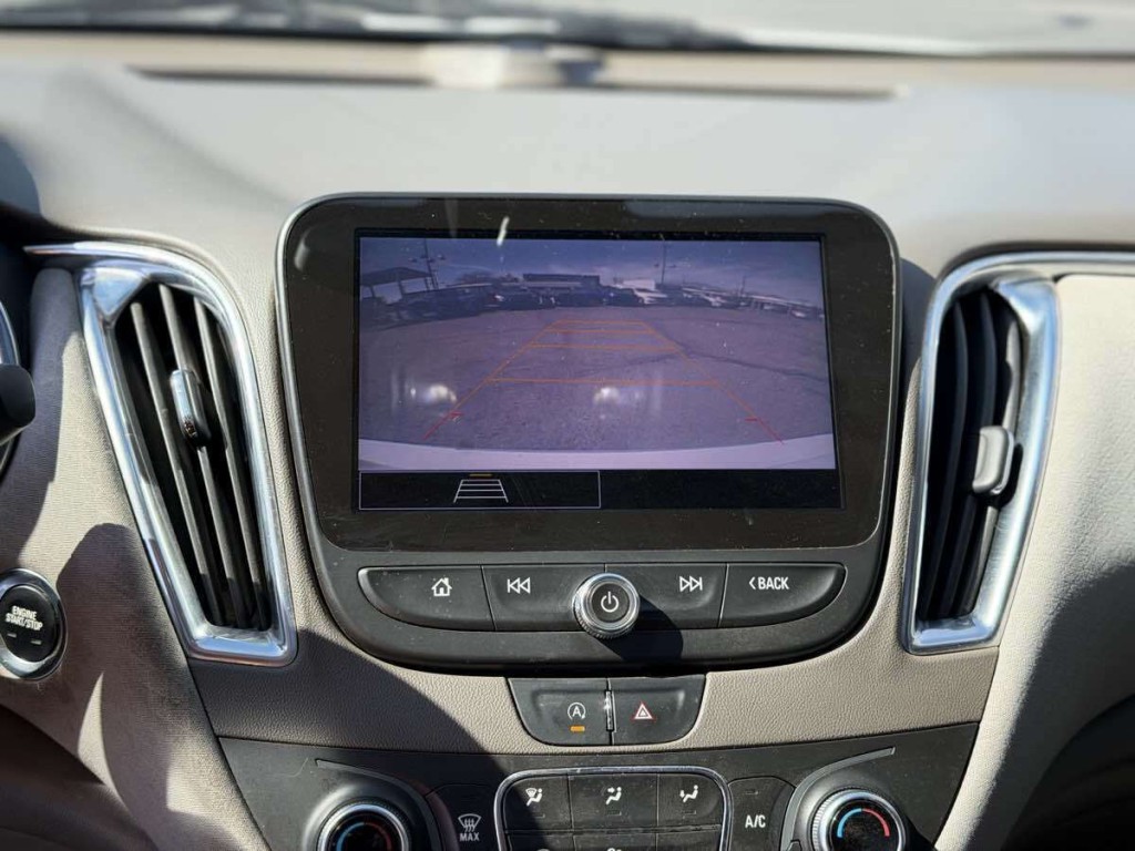 2021 Chevrolet Malibu Image 16