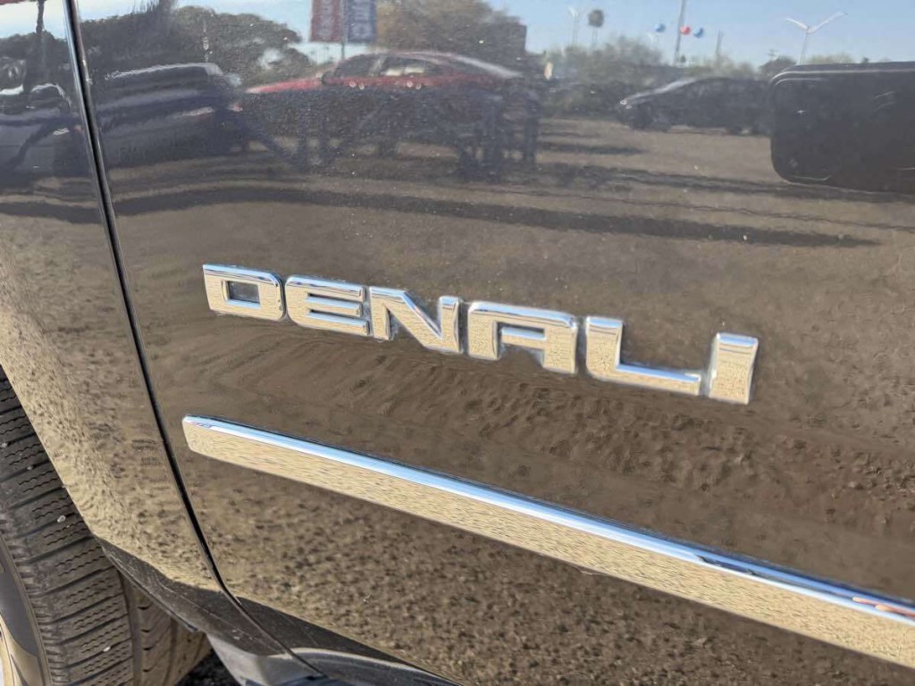 2018 GMC Yukon Image 5