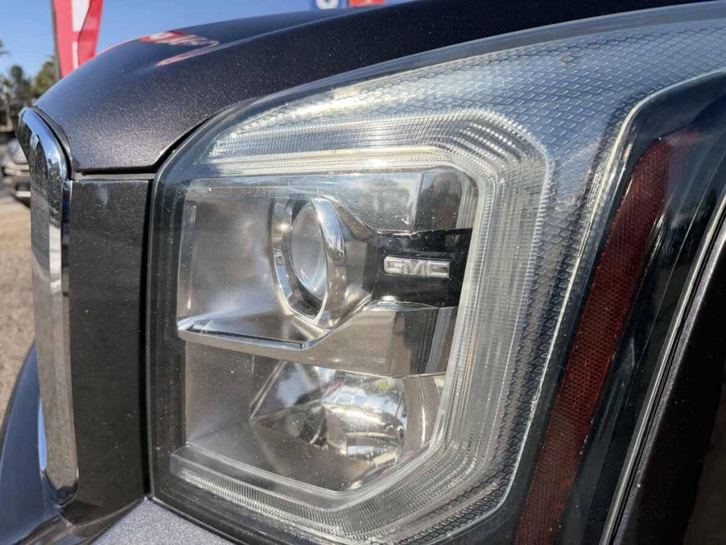 2018 GMC Yukon Image 7