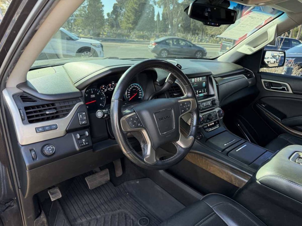 2018 GMC Yukon Image 12