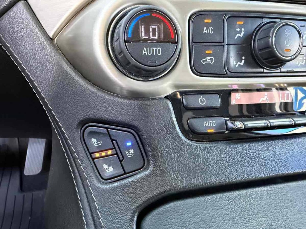 2018 GMC Yukon Image 17