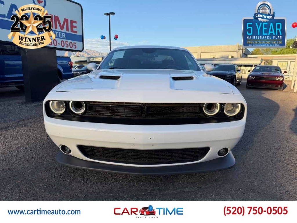 2015 Dodge Challenger Image 2
