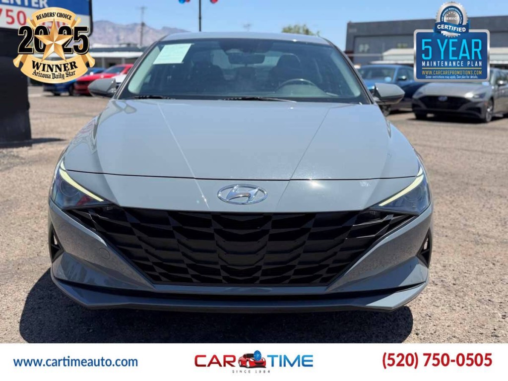 2023 Hyundai Elantra Image 2