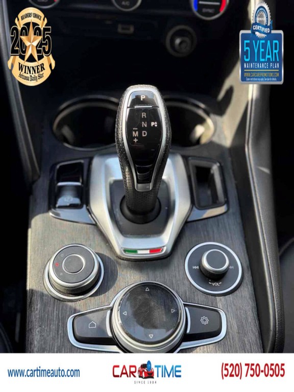 2021 Alfa Romeo Giulia Image 14
