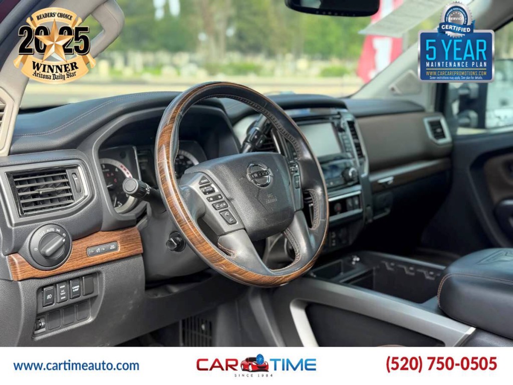 2017 Nissan Titan Image 12