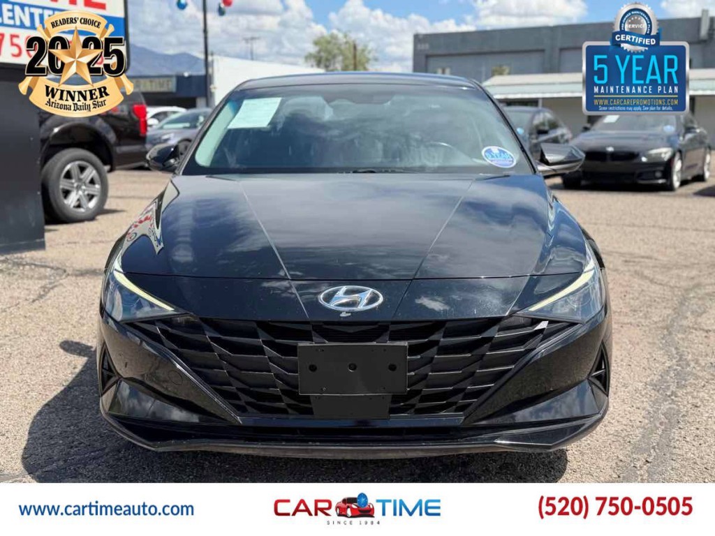 2023 Hyundai Elantra Image 2